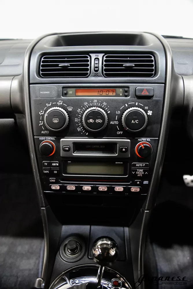 1998 Toyota Altezza JDM car for sale — photo 10 of 25