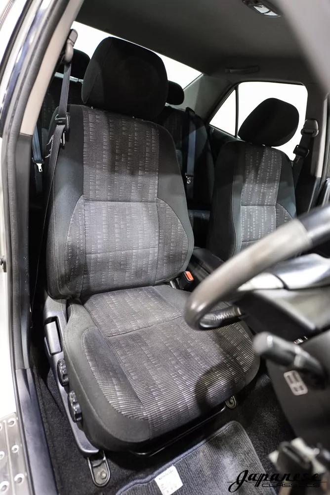 1998 Toyota Altezza JDM car for sale — photo 14 of 25