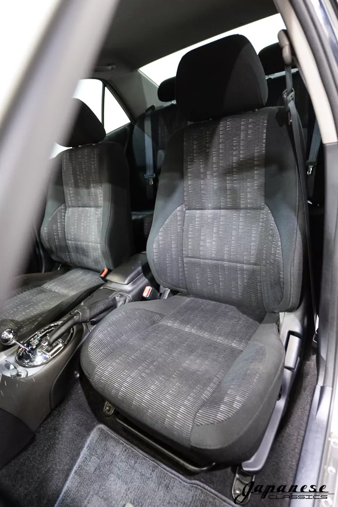 1998 Toyota Altezza JDM car for sale — photo 15 of 25