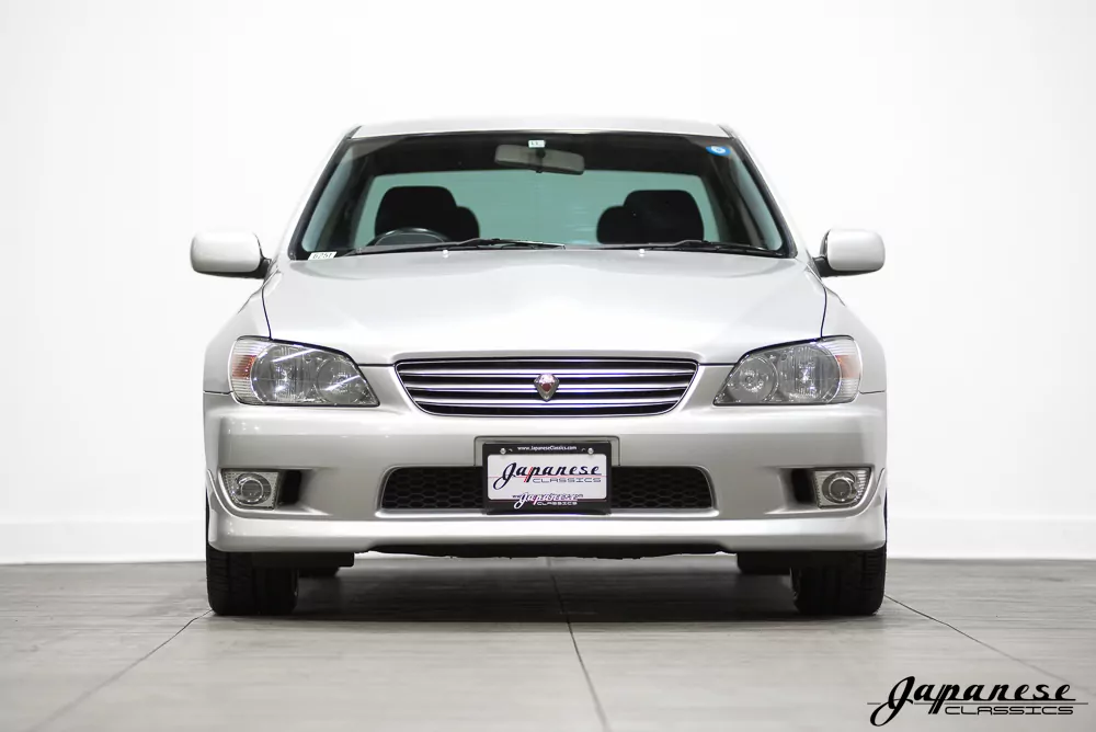 1998 Toyota Altezza JDM car for sale — photo 2 of 25