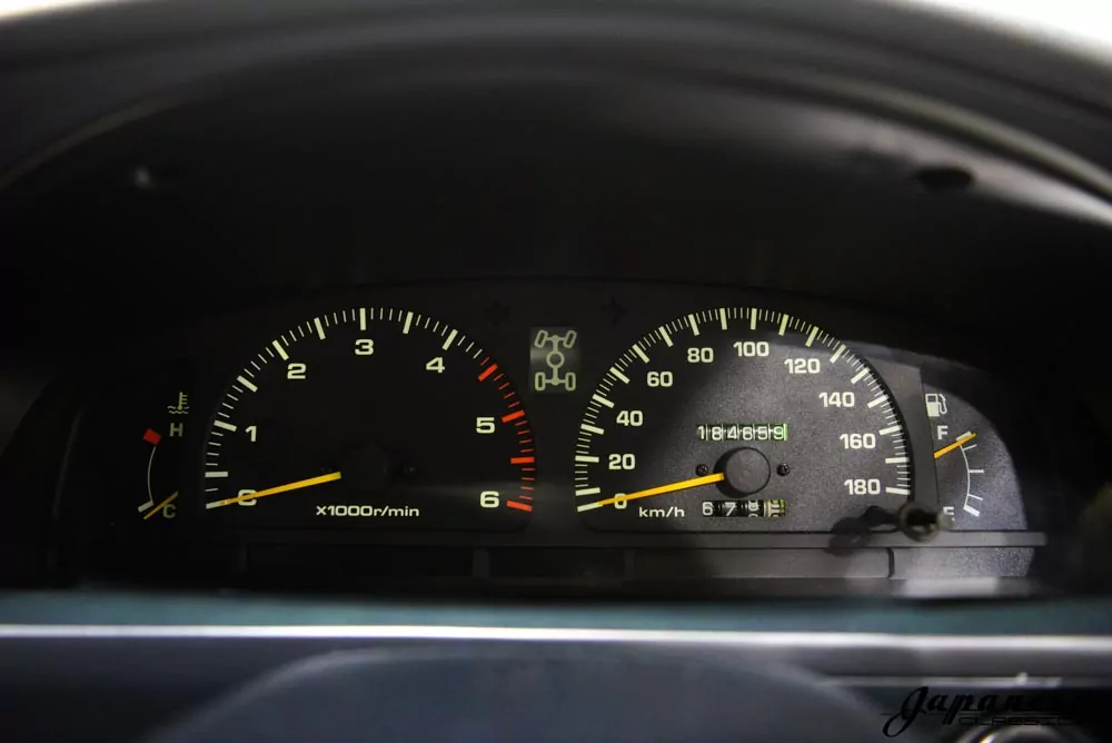 1997 Toyota Hilux Surf JDM car for sale — photo 13 of 25