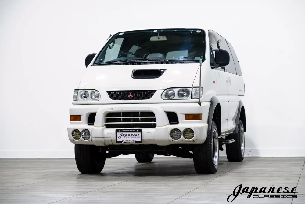 1999 Mitsubishi Delica JDM car for sale
