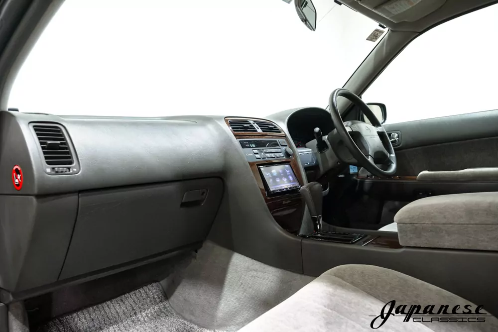 1997 Nissan Cedric JDM car for sale — photo 9 of 25