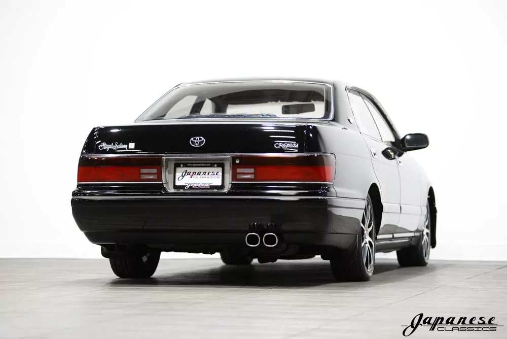 1994 Toyota Crown JDM car for sale — photo 8 of 25