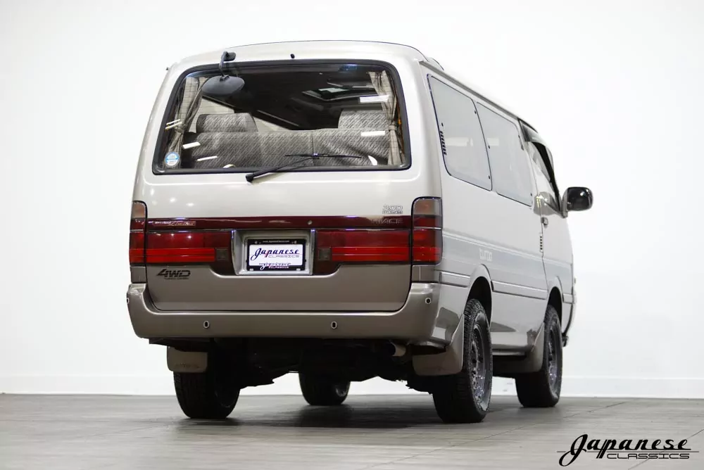 1993 Toyota HiAce JDM car for sale — photo 8 of 25