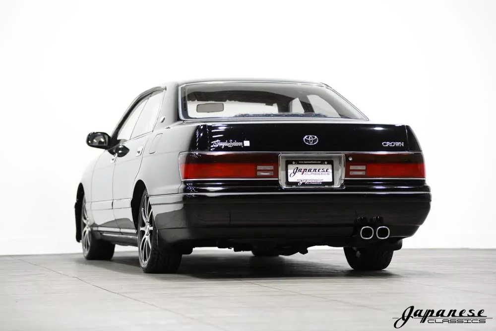 1994 Toyota Crown JDM car for sale — photo 6 of 25