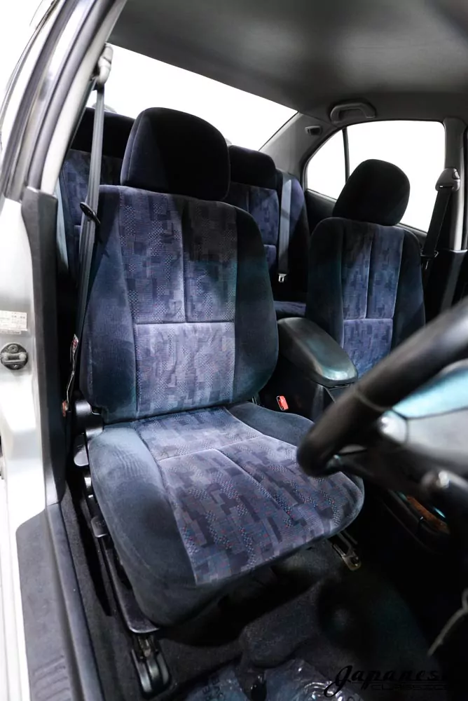 1996 Mitsubishi Galant JDM car for sale — photo 15 of 25