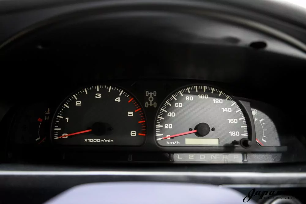 1999 Toyota Hilux Surf JDM car for sale — photo 13 of 25