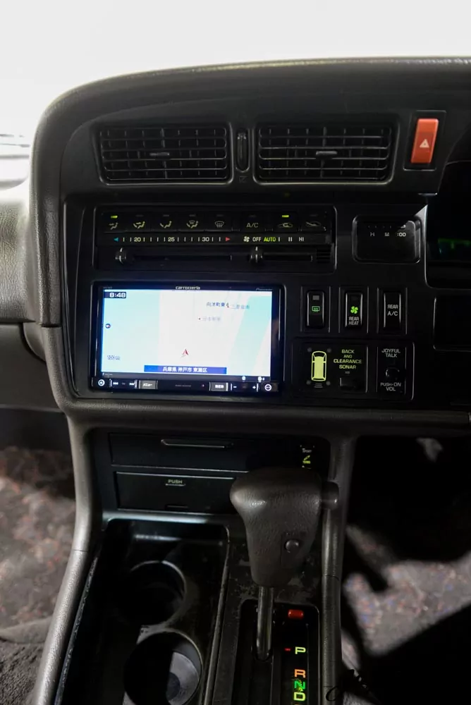 1993 Toyota HiAce JDM car for sale — photo 11 of 25