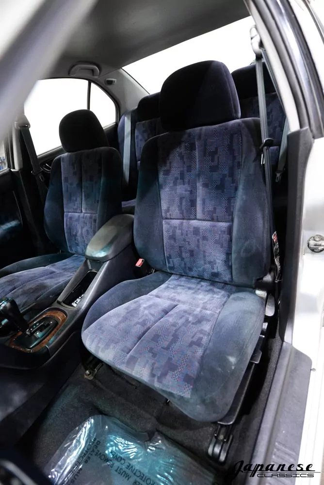 1996 Mitsubishi Galant JDM car for sale — photo 16 of 25