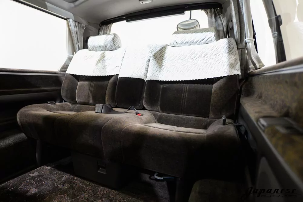 1993 Toyota HiAce JDM car for sale — photo 19 of 25
