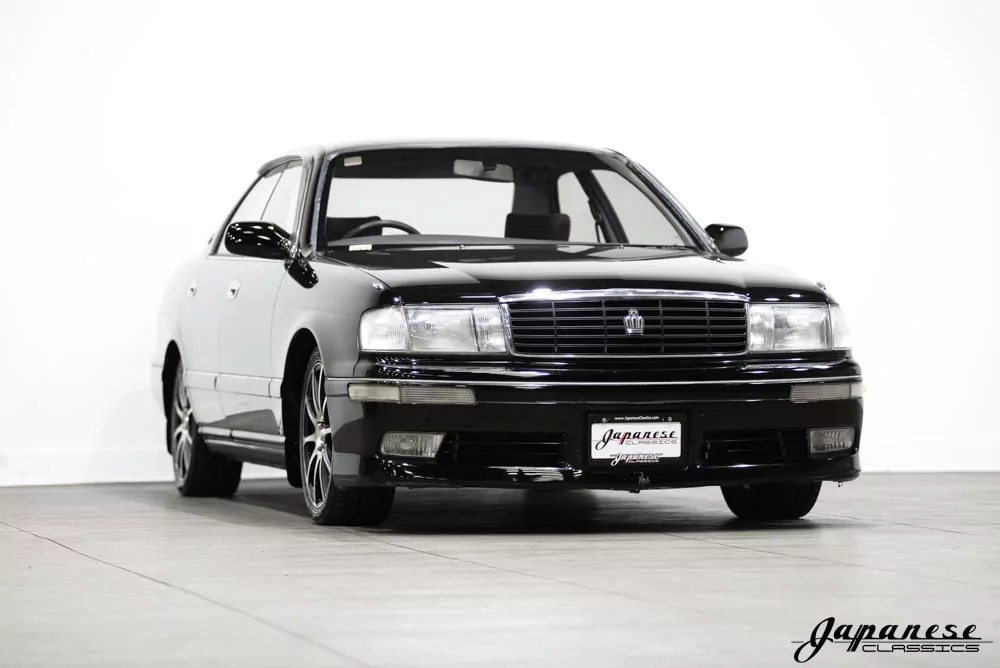 1994 Toyota Crown JDM car for sale — photo 3 of 25