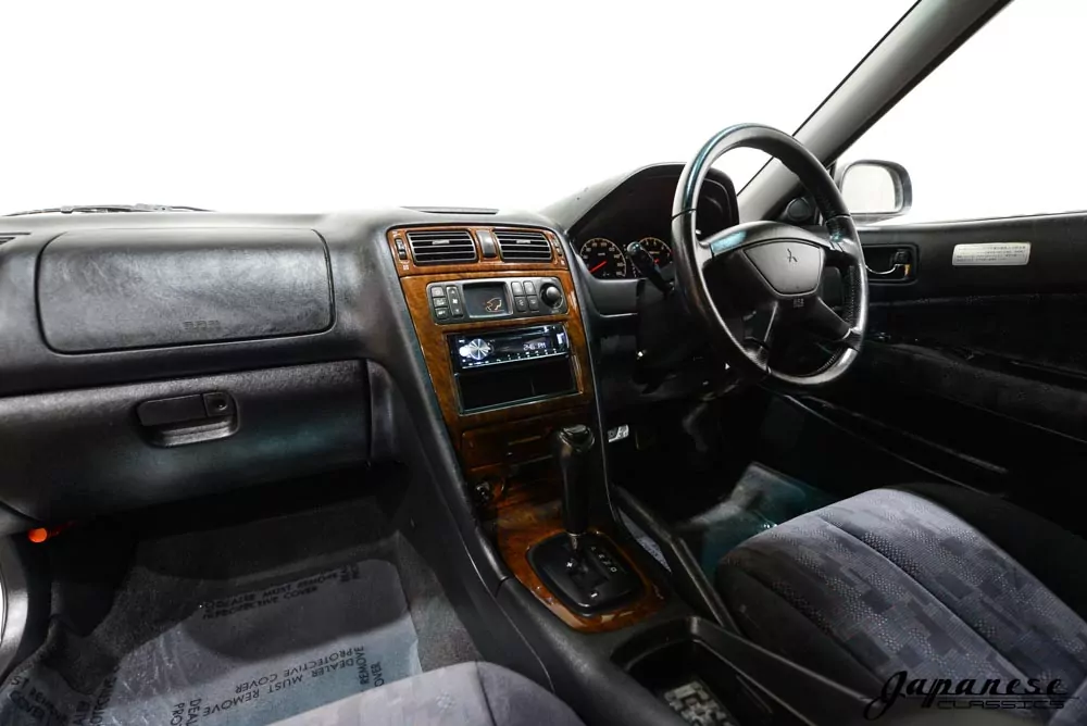 1996 Mitsubishi Galant JDM car for sale — photo 9 of 25