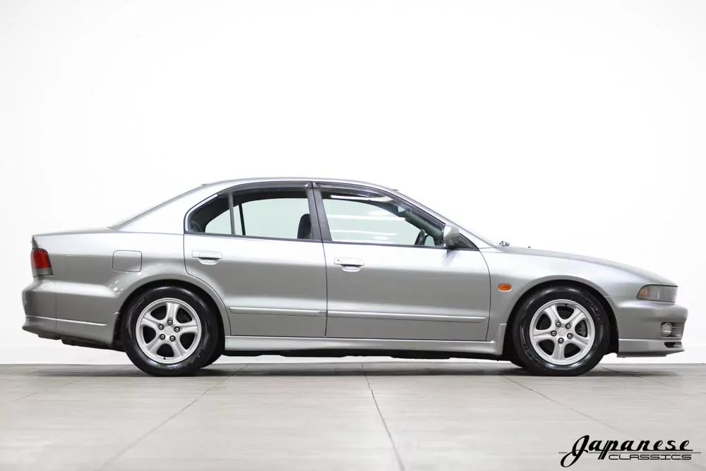 1996 Mitsubishi Galant JDM car for sale — photo 5 of 25