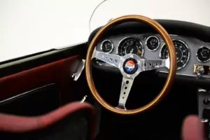 ビスコースブレンドトップス 1966 Datsun Fairlady 1600 | Premier Auction
