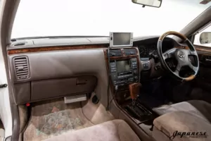 1996 Nissan Cima V8