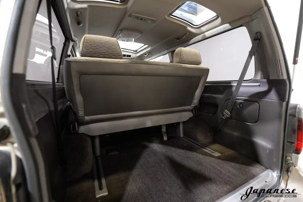 1995 Toyota HiAce JDM car for sale — photo 18 of 25