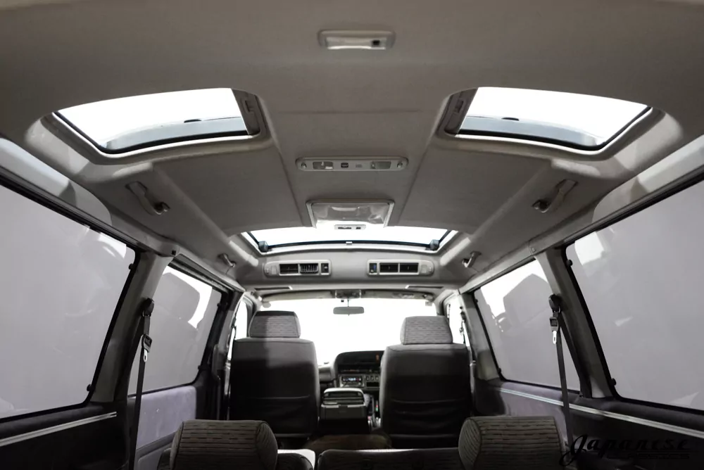1995 Toyota HiAce JDM car for sale — photo 20 of 25