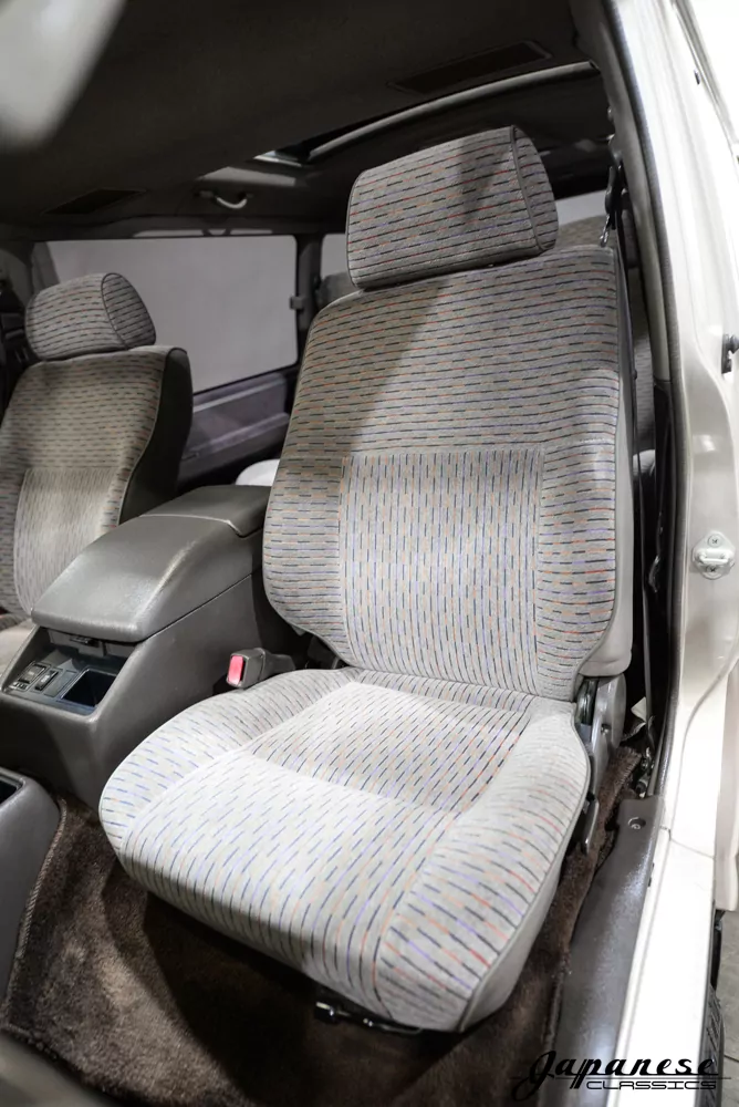 1995 Toyota HiAce JDM car for sale — photo 16 of 25