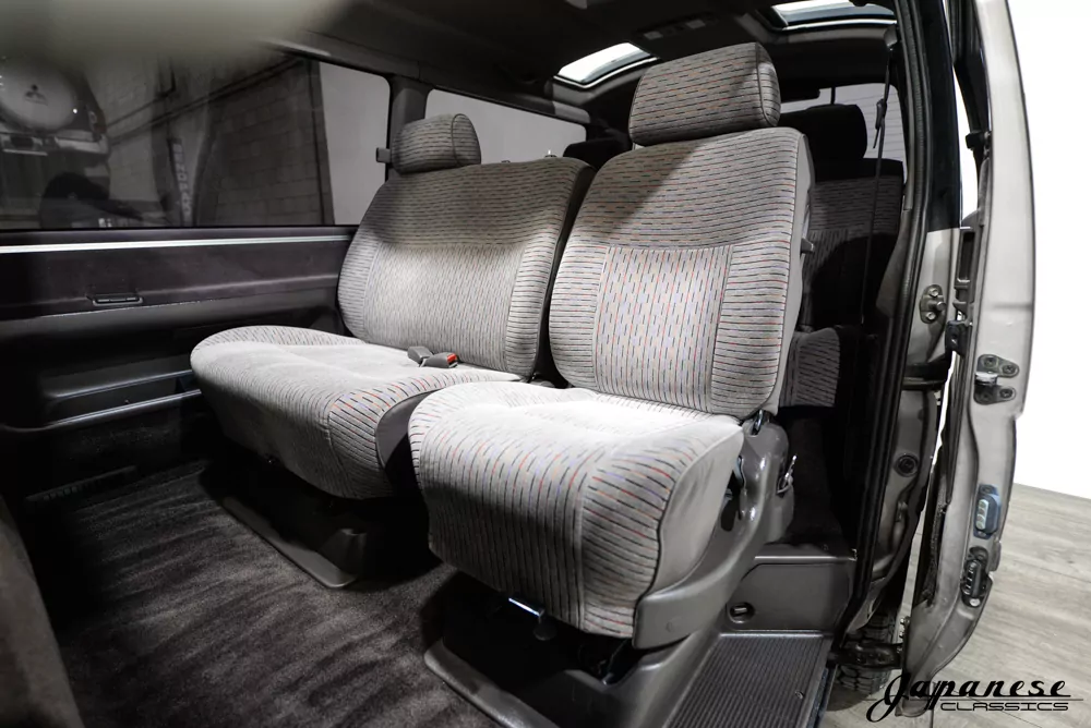 1995 Toyota HiAce JDM car for sale — photo 13 of 25