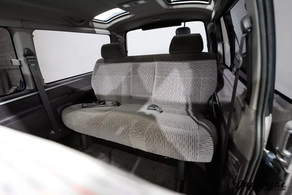 1995 Toyota HiAce JDM car for sale — photo 17 of 25