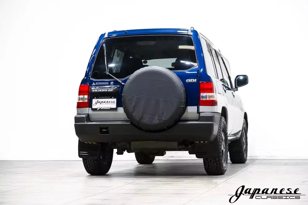 1998 Mitsubishi Pajero JDM car for sale — photo 8 of 25
