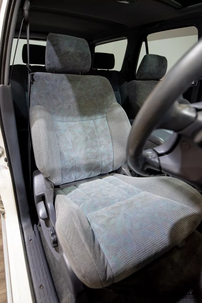 1998 Toyota Hilux JDM car for sale — photo 15 of 25