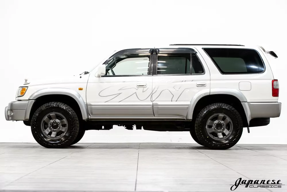 1998 Toyota Hilux JDM car for sale — photo 4 of 25