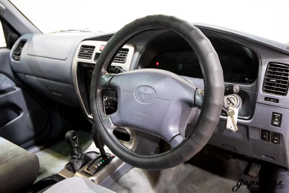 1998 Toyota Hilux JDM car for sale — photo 12 of 25
