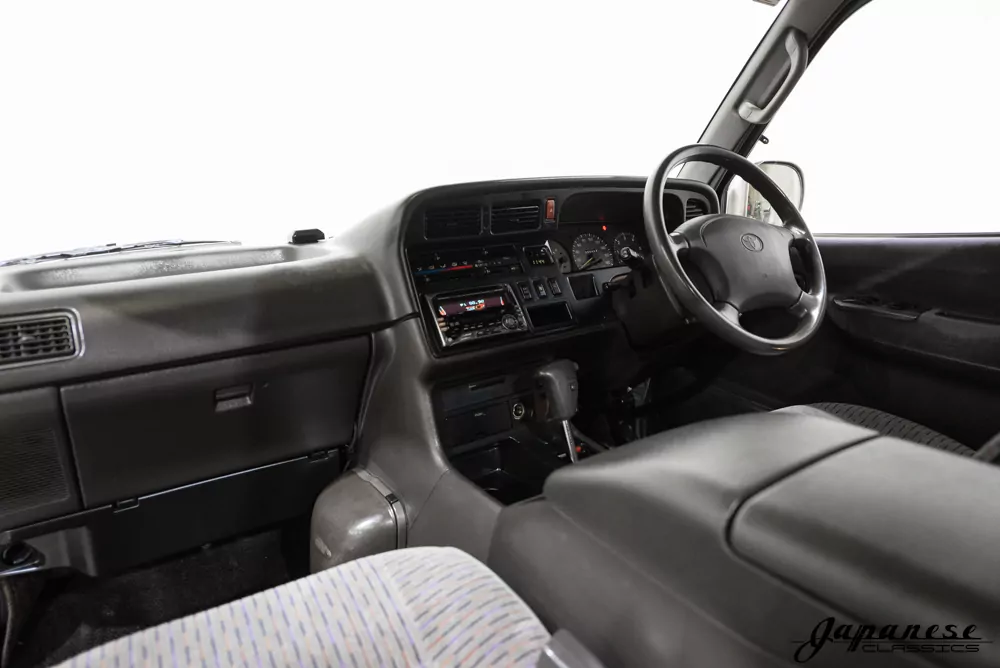 1995 Toyota HiAce JDM car for sale — photo 9 of 25