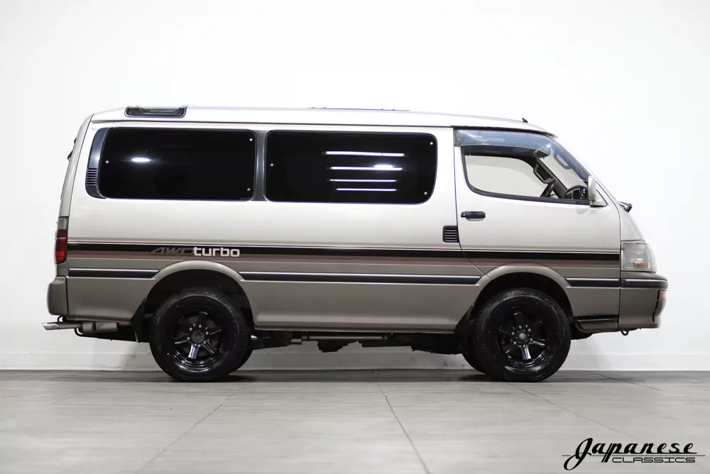 1995 Toyota HiAce JDM car for sale — photo 5 of 25