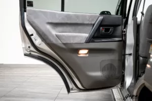 1999 Mitsubishi Pajero V78