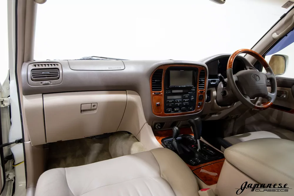 1999 J100 Land Cruiser Cygnus