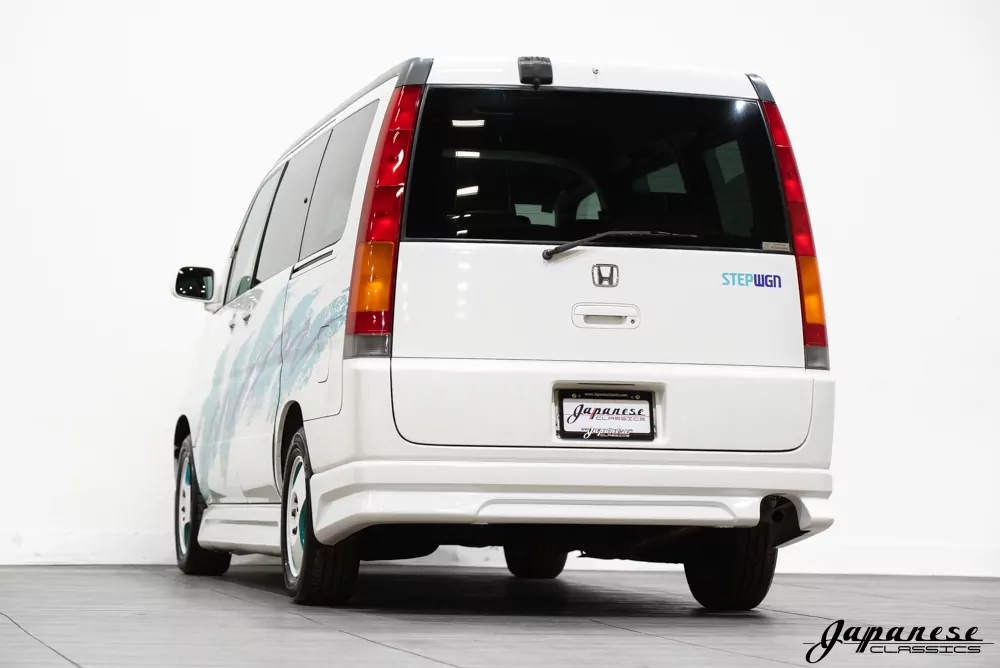 1999 Honda StepWgn – Japanese Classics