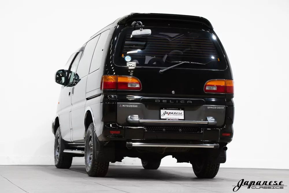 1997 Mitsubishi Delica Super Exceed