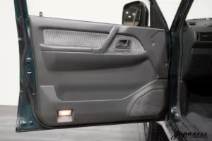 1996 Mitsubishi Pajero 3.5 V6