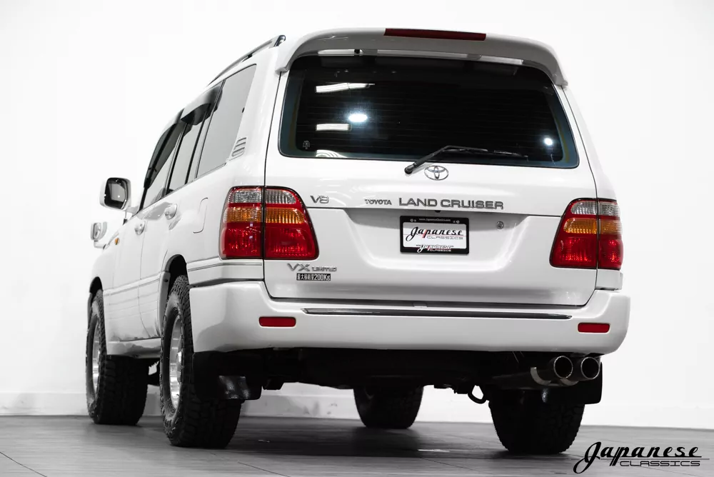 2000 Toyota Land Cruiser UZJ100 – Japanese Classics