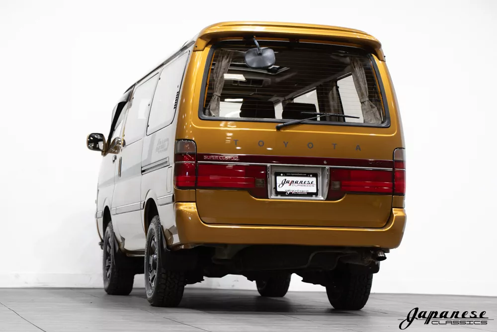 HIACE VAN (100系) SUPER GL 中期型 (1996年式) 1996 Toyota HiAce Super GL 4WD Camper Conversion 5-Speed for sale