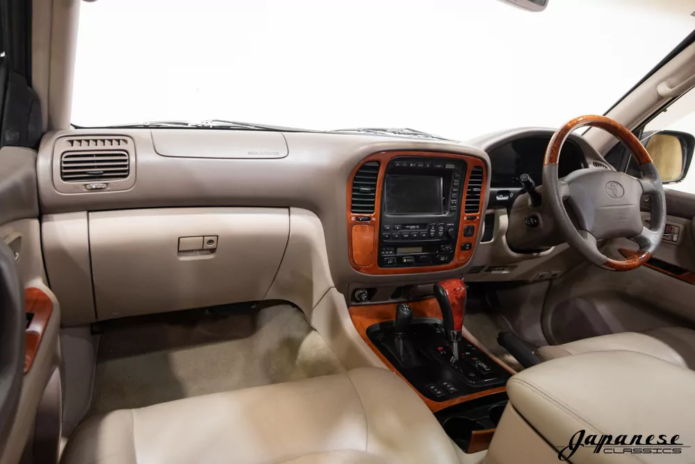 1999 Land Cruiser Cygnus V8