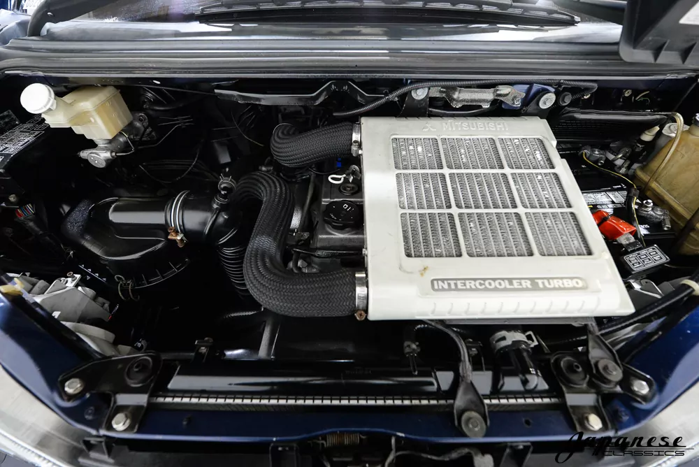 1994 Mitsubishi Delica Crystal Lite