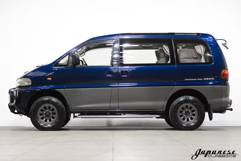 1994 Mitsubishi Delica Crystal Lite
