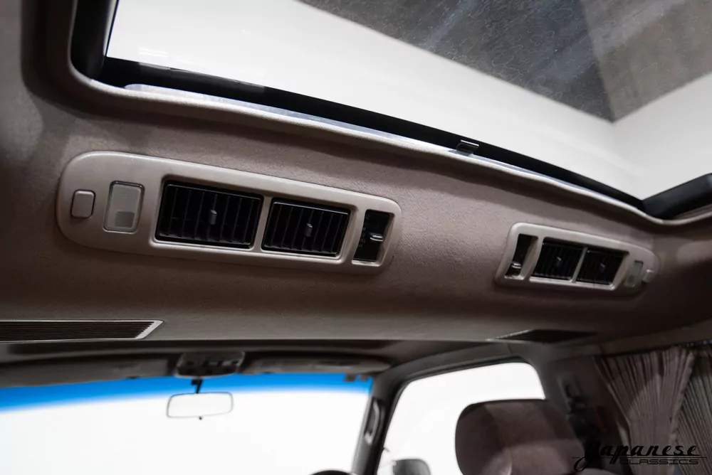 1997 HiAce Super Custom 3.0TD – Japanese Classics