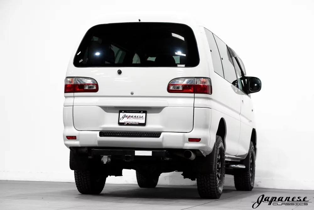 yotaichi様 2000 Mitsubishi Delica Chamonix – Japanese Classics