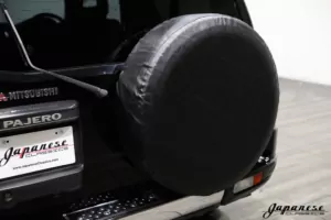 2000 Mitsubishi Pajero 4WD