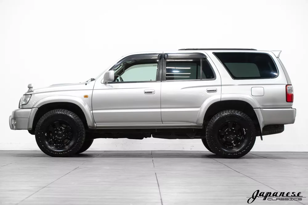 2000 Toyota Hilux JDM car for sale — photo 4 of 25