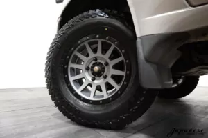 1999 Land Cruiser UZJ100 V8