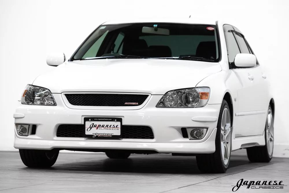 2000 Toyota Altezza SXE10 – Japanese Classics