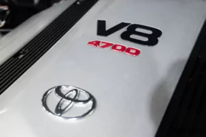 1998 Toyota Land Cruiser UZJ100