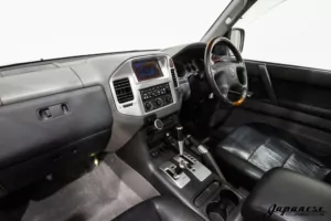 2000 Mitsubishi Pajero 4WD