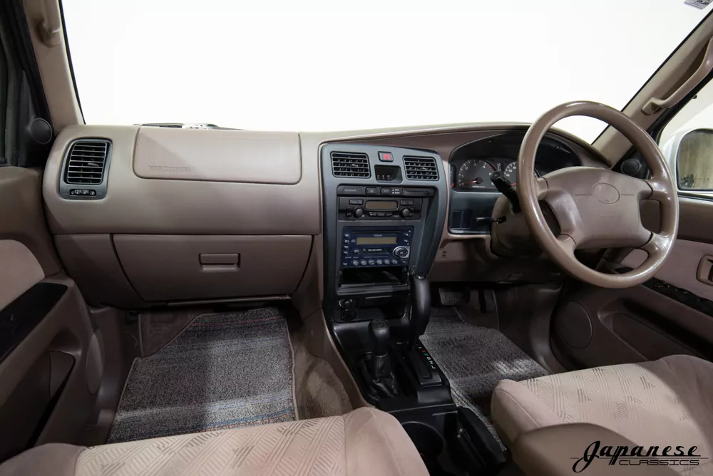 2000 Toyota Hilux JDM car for sale — photo 9 of 25